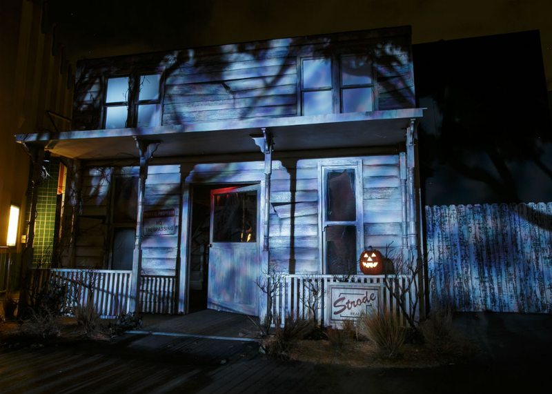 Illustration for article titled Universal's Halloween Horror Nights Is So Much Freaking Fun It's Scary